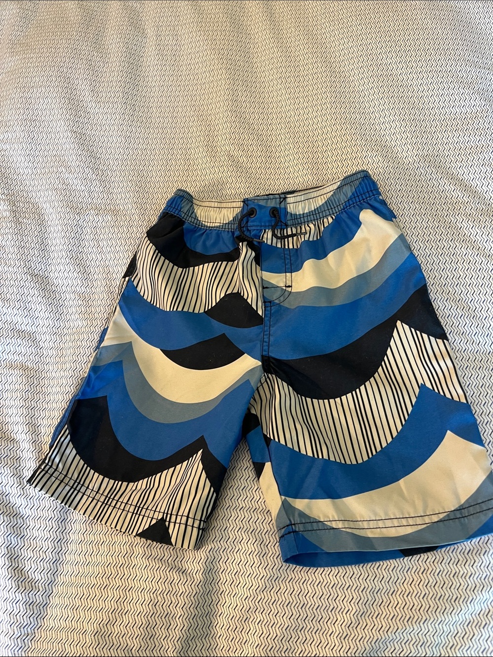 Tea Collection Blue, Black and Cream Wave Swim Trunks